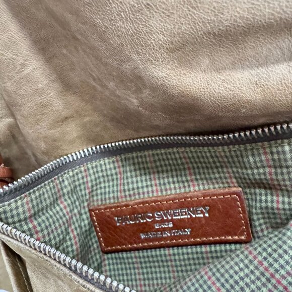 PAURIC SWEENEY - CROSSBODY LEATHER BAG - Picture 2 of 6